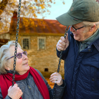 Arca gestisce servizi e progetti socio-sanitari e socio-assistenziali rivolti alla disabilità, ai giovani, agli anziani, allo svantaggio-marginalità, alle persone con disabilità psichica, alle persone con dipendenza ed ai minori.  I servizi sono di tipo residenziale, domiciliare, educativo e scolastico e vengono erogati attraverso singole strutture territoriali.